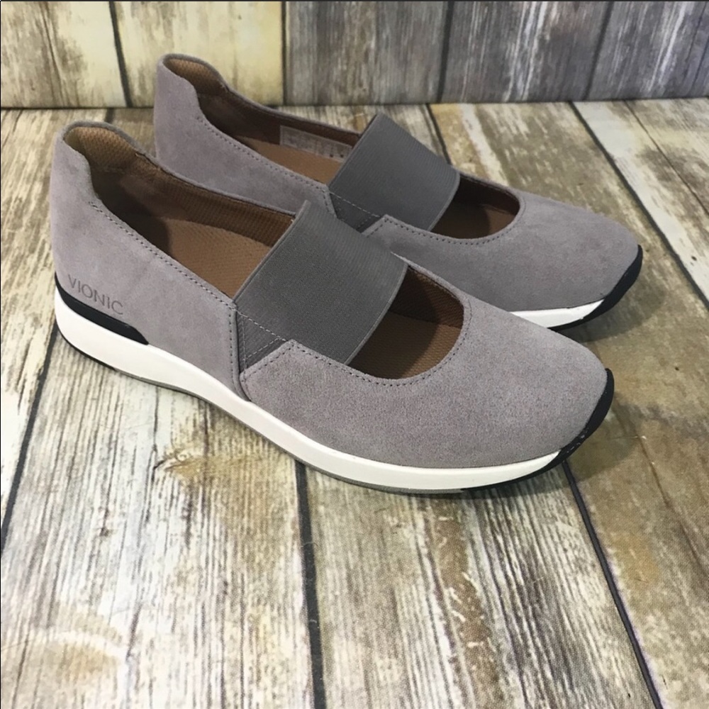 VIONIC Cadee Light Gray slip-on sneaker